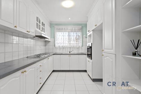 Property photo of 2 Kubura Place St Albans VIC 3021