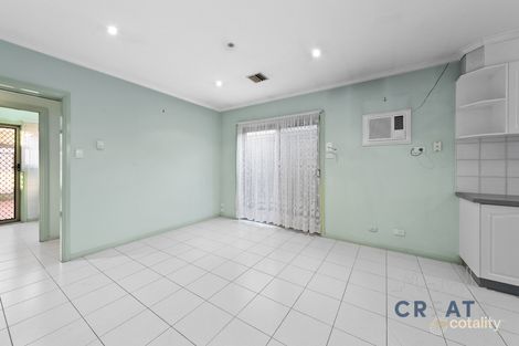Property photo of 2 Kubura Place St Albans VIC 3021