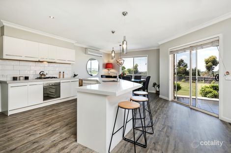 Property photo of 9 Cassandra Close Gisborne VIC 3437