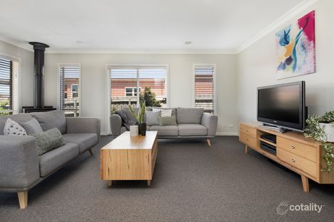 Property photo of 9 Cassandra Close Gisborne VIC 3437