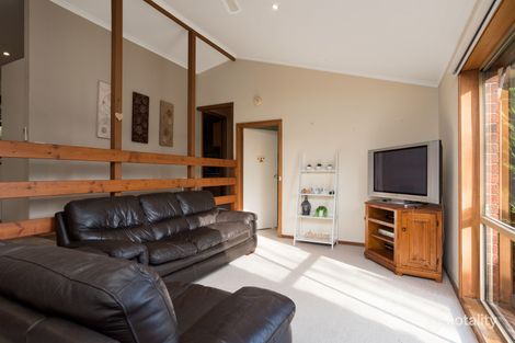 Property photo of 3 Badger Court Lilydale VIC 3140