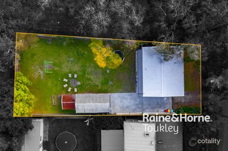 Property photo of 13 Warner Avenue Tuggerawong NSW 2259