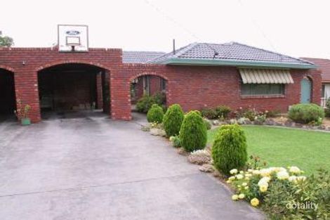 Property photo of 11 Paul Avenue Wantirna South VIC 3152