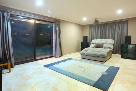 Property photo of 35 Stretton Drive Helensvale QLD 4212