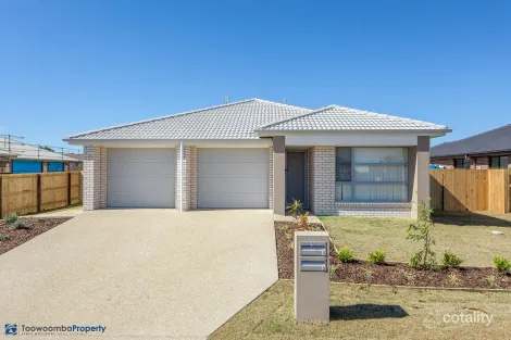 2/5 Bishop St, Cambooya, QLD 4358