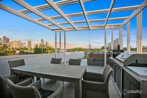 Property photo of 1/38 Merrimac Boulevard Broadbeach Waters QLD 4218