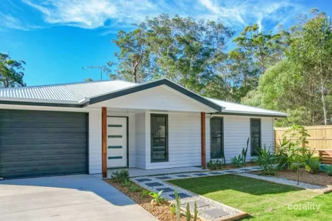 31 Harvey St, Russell Island, QLD 4184