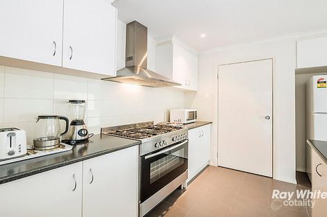 Property photo of 17 Stocks Drive Cranbourne West VIC 3977