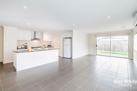 Property photo of 17 Stocks Drive Cranbourne West VIC 3977