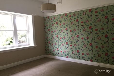 Property photo of 10 Holland Grove Caulfield North VIC 3161