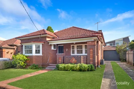 Property photo of 7 Brisbane Avenue Rodd Point NSW 2046