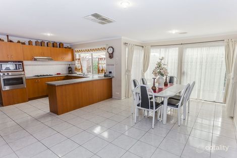Property photo of 32 Salween Crescent Roxburgh Park VIC 3064