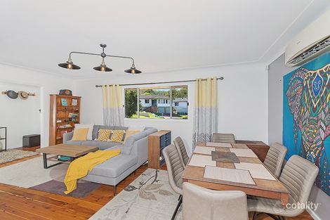 Property photo of 8 Jamboree Close Fennell Bay NSW 2283