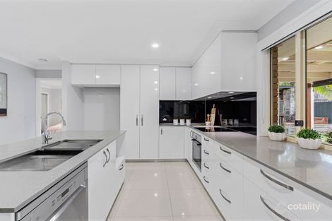 Property photo of 5 Weir Close Belmont QLD 4153