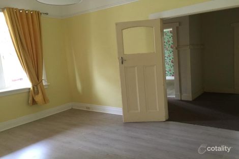Property photo of 10 Holland Grove Caulfield North VIC 3161