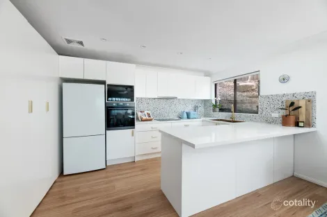 Property photo of 9/153-157 Wattle Road Sutherland NSW 2232