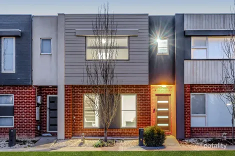Property photo of 20 Burdock Walk Truganina VIC 3029