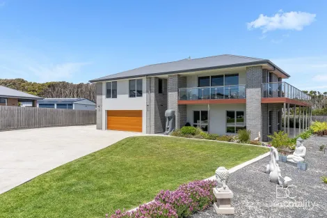 Property photo of 2 William Parish Drive Low Head TAS 7253