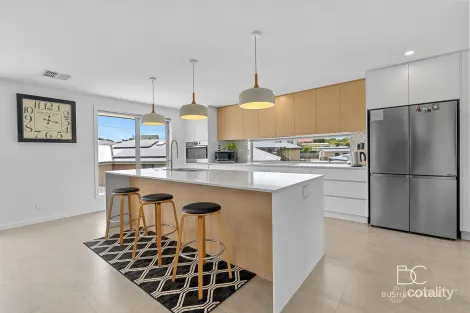 Property photo of 2 William Parish Drive Low Head TAS 7253