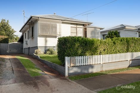 92 Holberton St, Newtown, QLD 4350