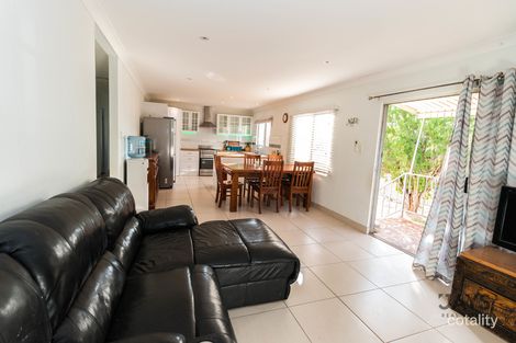 Property photo of 12 Hinkler Crescent Sunset QLD 4825