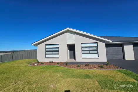 1/30 Corymbia Cct, Heddon Greta, NSW 2321