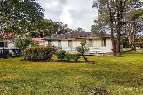 1 Laguna Pde, Berkeley Vale, NSW 2261