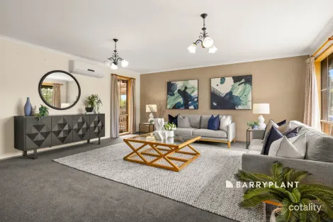 Property photo of 27 Kendall Drive Narre Warren VIC 3805