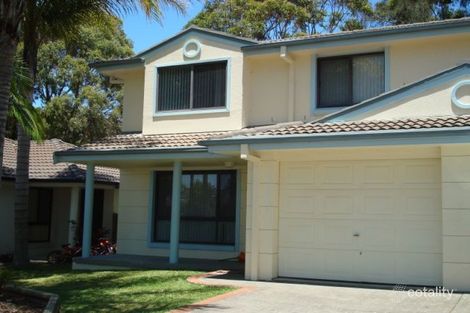 13/2 James Foster Dr, Black Head, NSW 2430