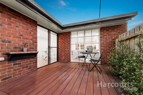 Property photo of 1/30 Chappell Drive Wantirna South VIC 3152