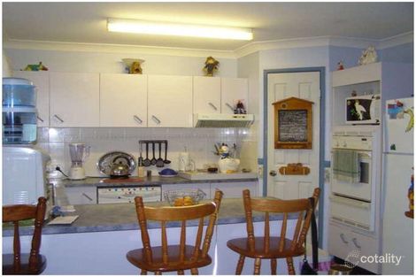 Property photo of 19 Jacaranda Drive Yamanto QLD 4305