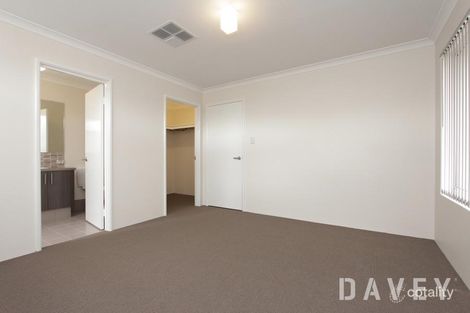 Property photo of 8 Viminea Street Carramar WA 6031