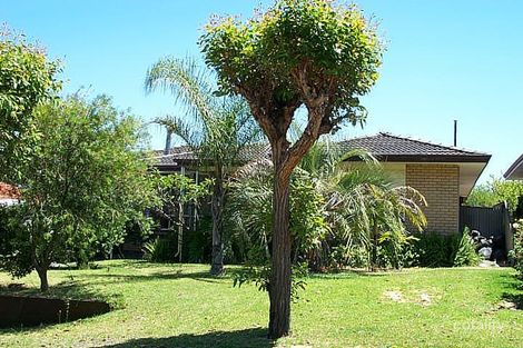 10 Chesney St, Morley, WA 6062