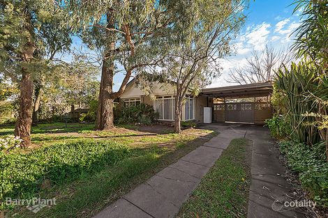 Property photo of 10 Evan Street Berwick VIC 3806