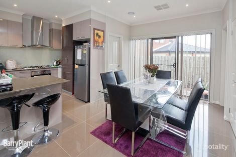 Property photo of 2/144 McFees Road Dandenong North VIC 3175