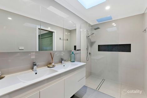 Property photo of 15 Kerry Crescent Berkeley Vale NSW 2261