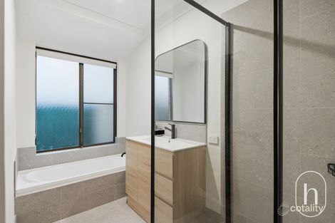 Property photo of 21 Warrandyte Drive Craigie WA 6025