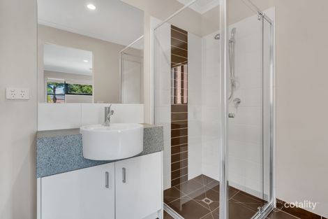Property photo of 33 Ballybunion Avenue Craigieburn VIC 3064