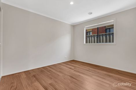 Property photo of 33 Ballybunion Avenue Craigieburn VIC 3064