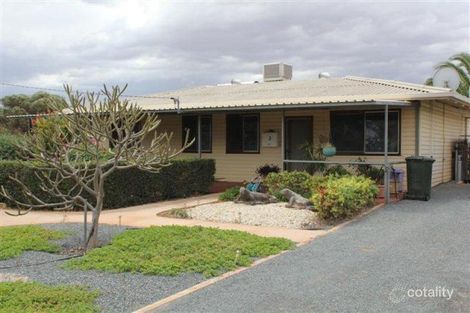 3 Jasper Rd, Kambalda East, WA 6442