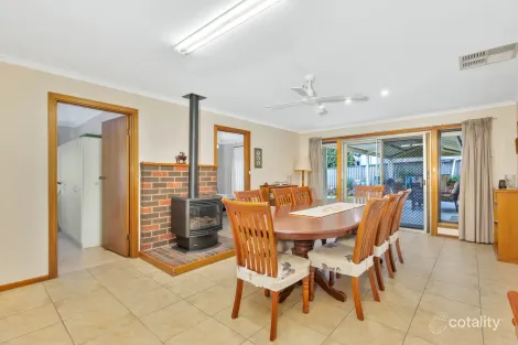 Property photo of 22 Wongabeena Drive Surrey Downs SA 5126