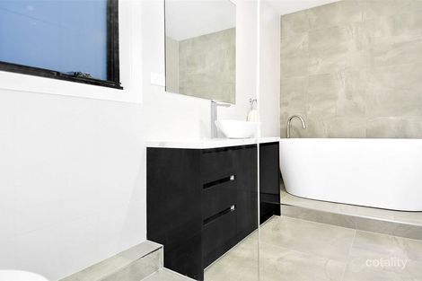 Property photo of 372 Gordons Road South Morang VIC 3752