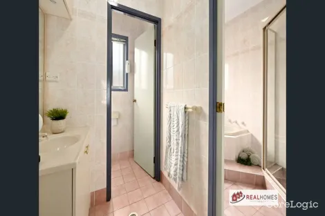 Property photo of 15 Dungara Crescent Glenmore Park NSW 2745