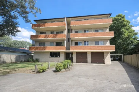 10/1 Waterside Cres, Carramar, NSW 2163