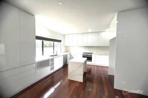 Property photo of 66-68 Brookvale Close Beaconsfield VIC 3807