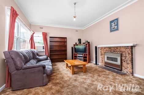 Property photo of 28 Irving Street Mount Waverley VIC 3149