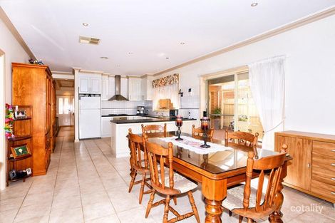 Property photo of 8 Edgewood Road Roxburgh Park VIC 3064