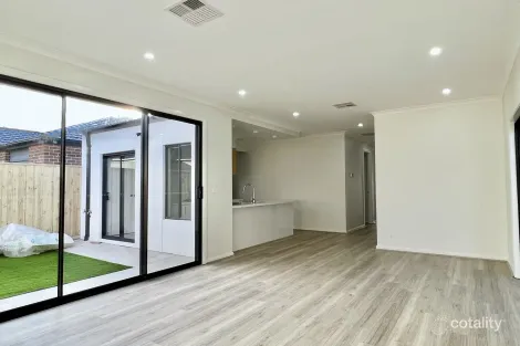 Property photo of 61 Nascent Drive Tarneit VIC 3029