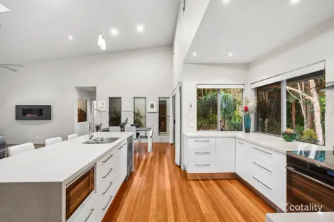 Property photo of 14 Lyndhurst Grove Tewantin QLD 4565