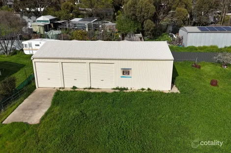 17 Nott St, Melrose, SA 5483